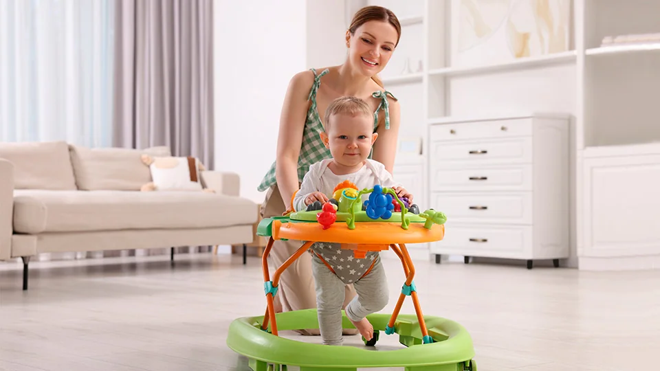11 лучших детских ходунков