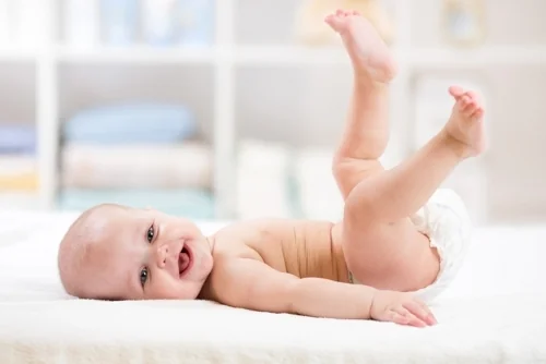 ЧТО ДОЛЖЕН УМЕТЬ РЕБЕНОК В МЕСЯЦ?