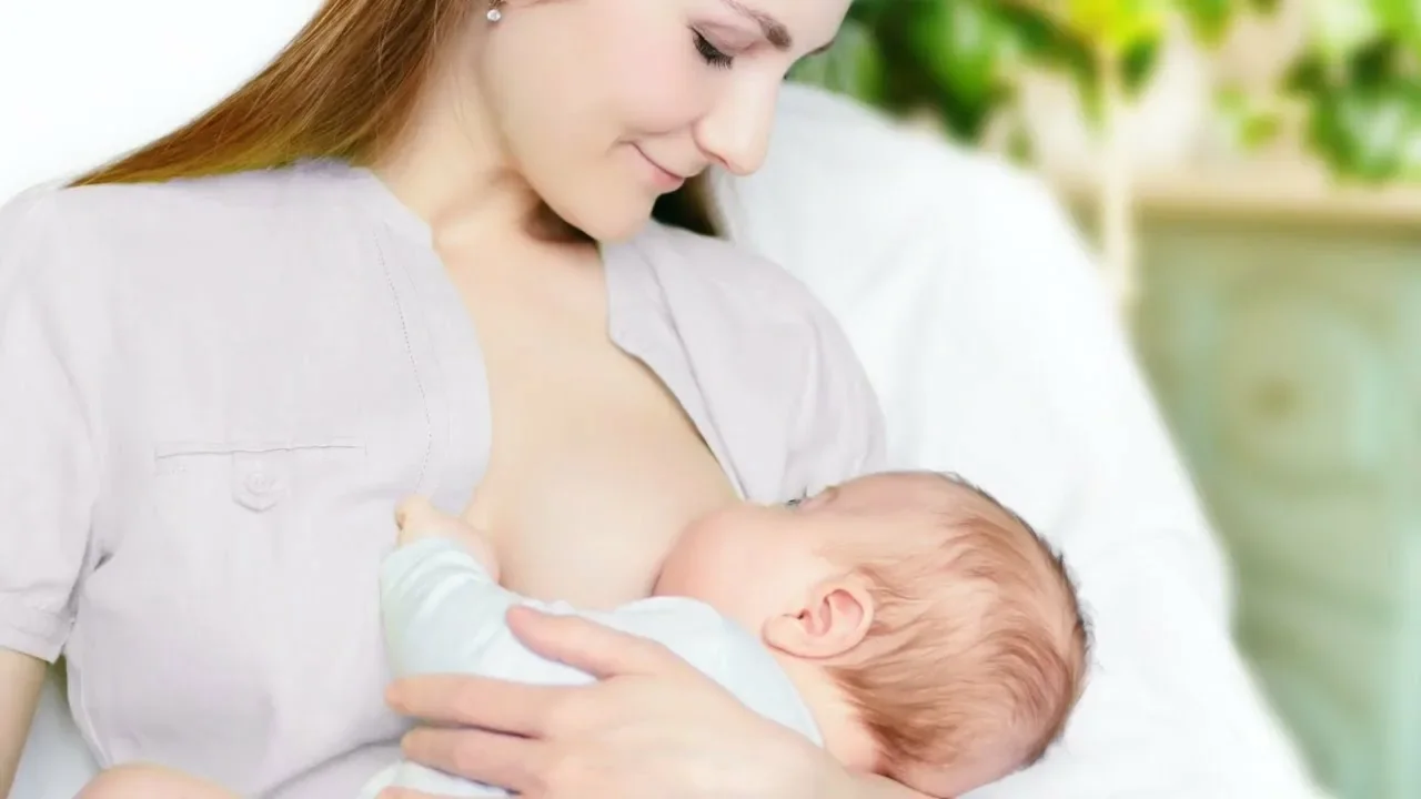 Грудное вскармливание: как повысить лактацию
