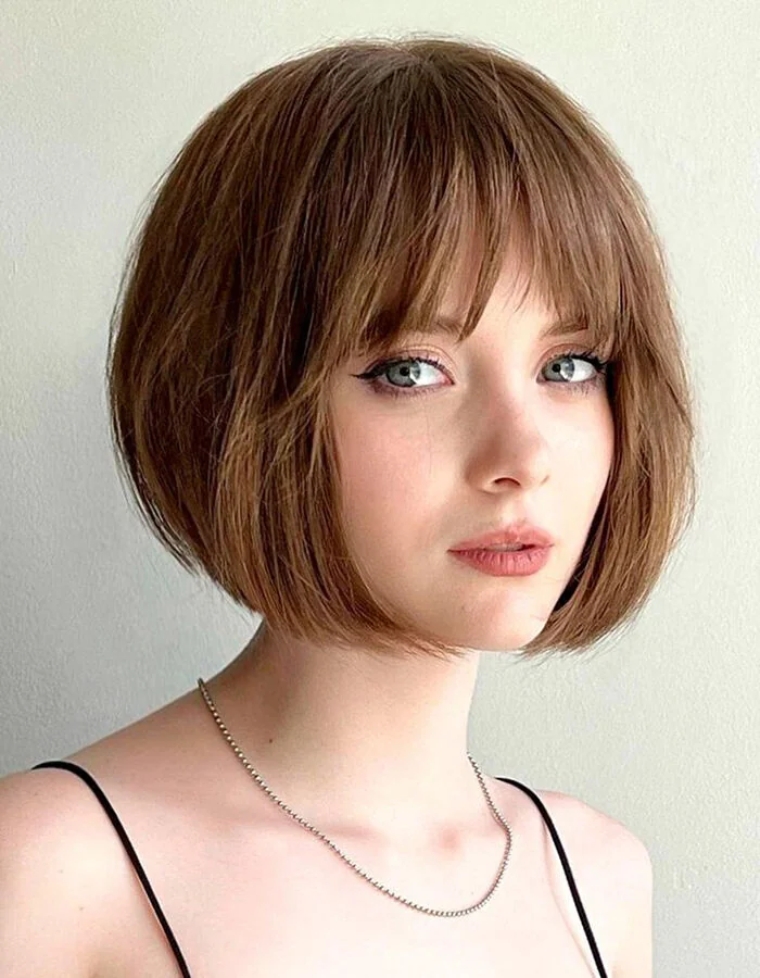 Каре с челкой