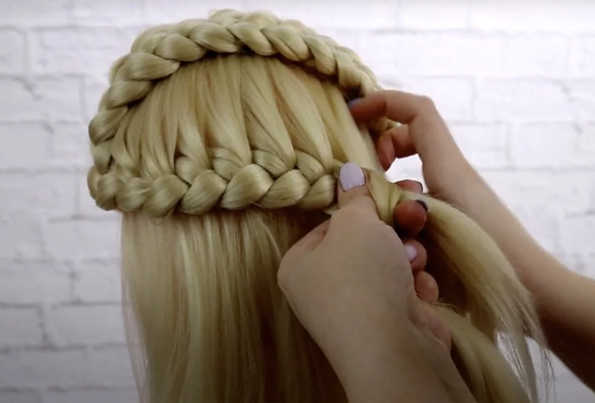 Коса «змейка»