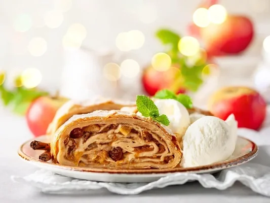 Рецепт яблочного штруделя, перед которым не устоит ни один гость